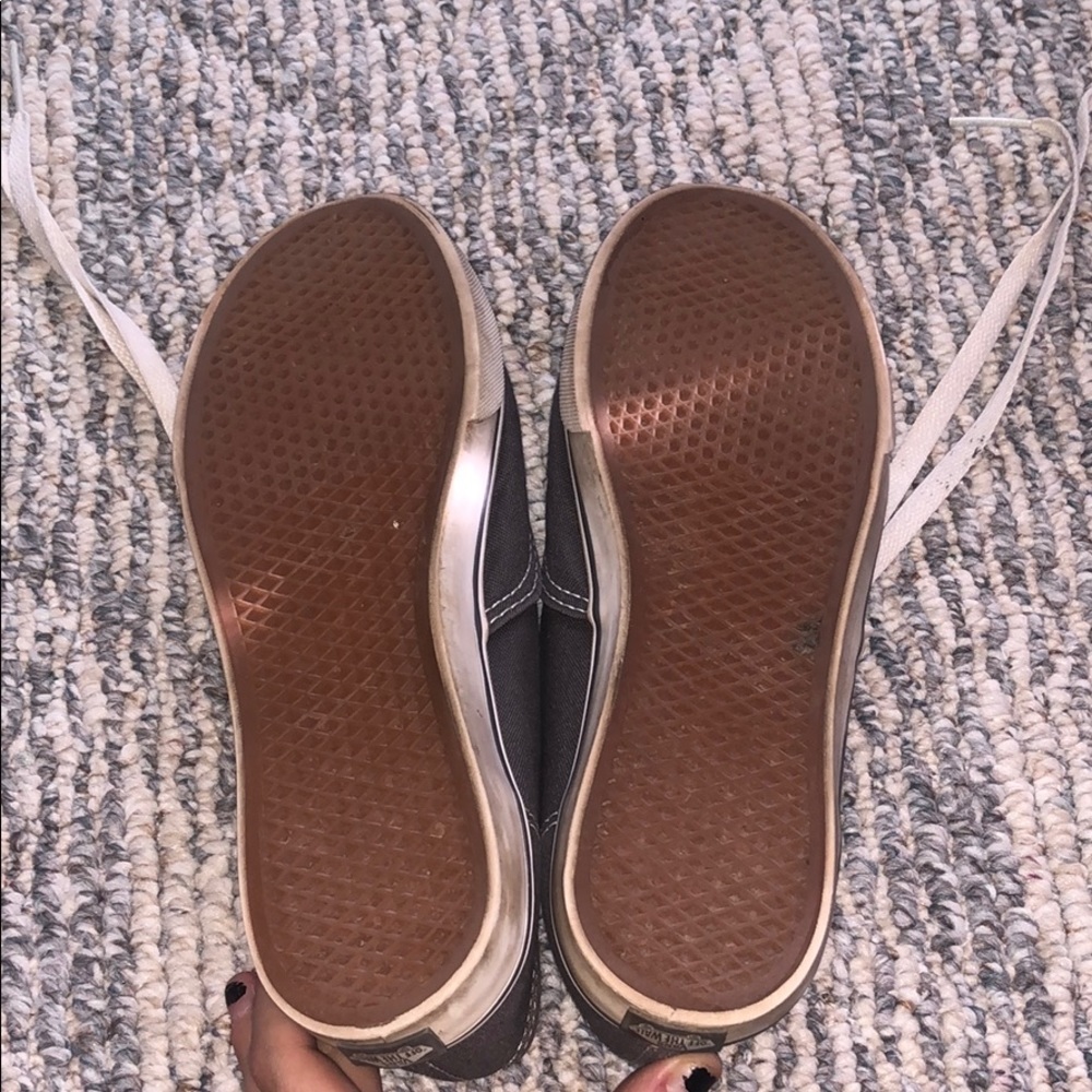 Vans - Picture 4 of 5